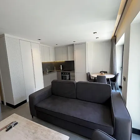 Chic 1-br In Bodrum - Access Apartment
